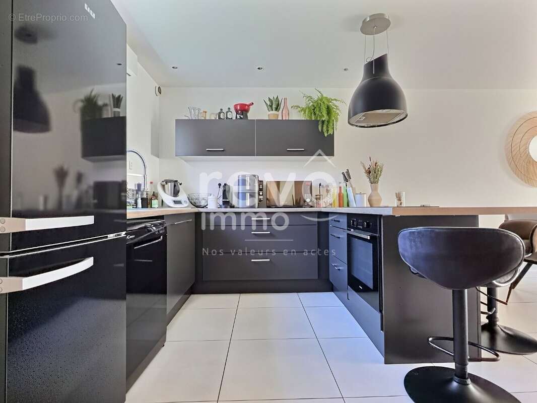 Duplex de 93m2 avec jardins et stationnements - photo 5