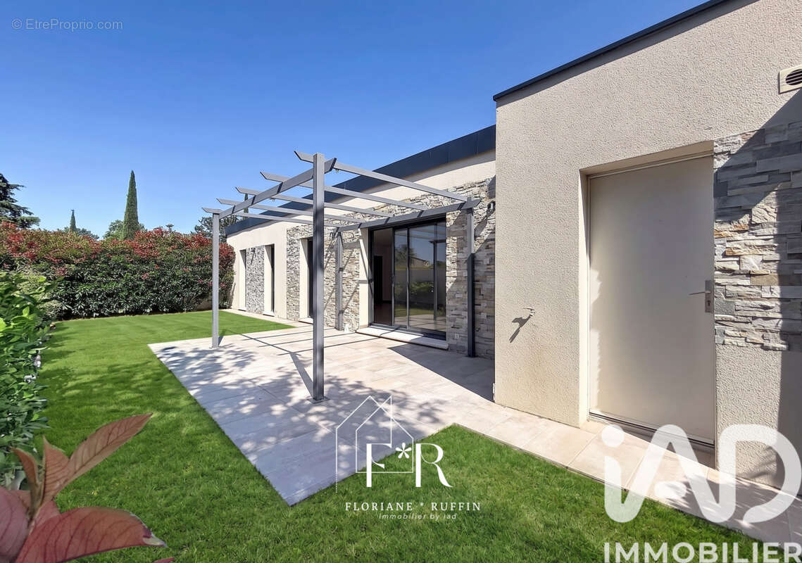 Photo 1 - Maison à MORIERES-LES-AVIGNON