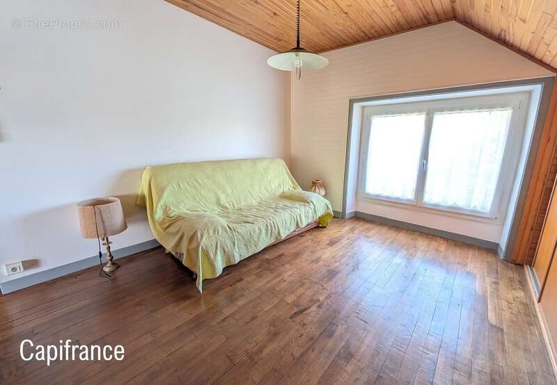 Maison à LE ROC-SAINT-ANDRE