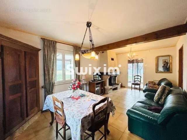 Jolie maison sur terrain dans un bourg prisé - photo 4