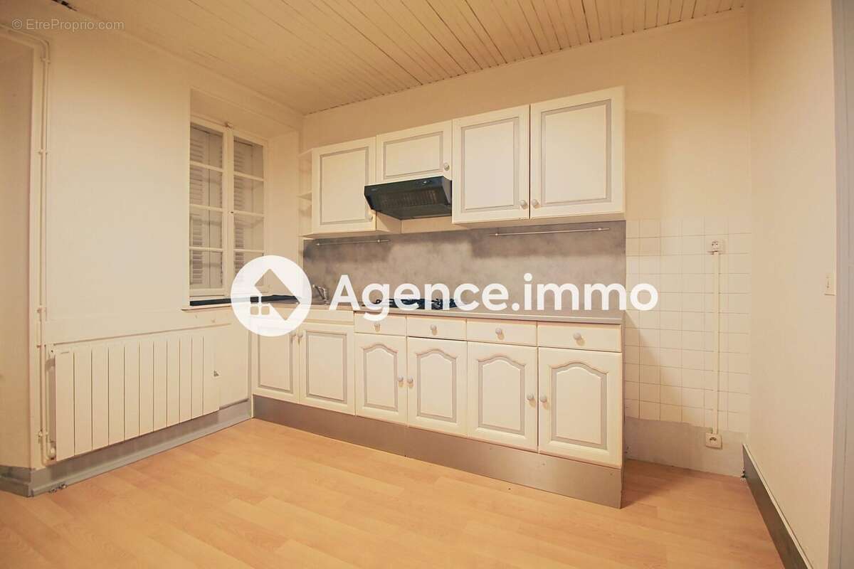 Appartement 81 m² à Thones  - photo 9