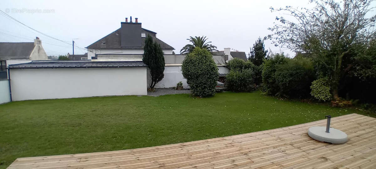 Maison à LE RELECQ-KERHUON