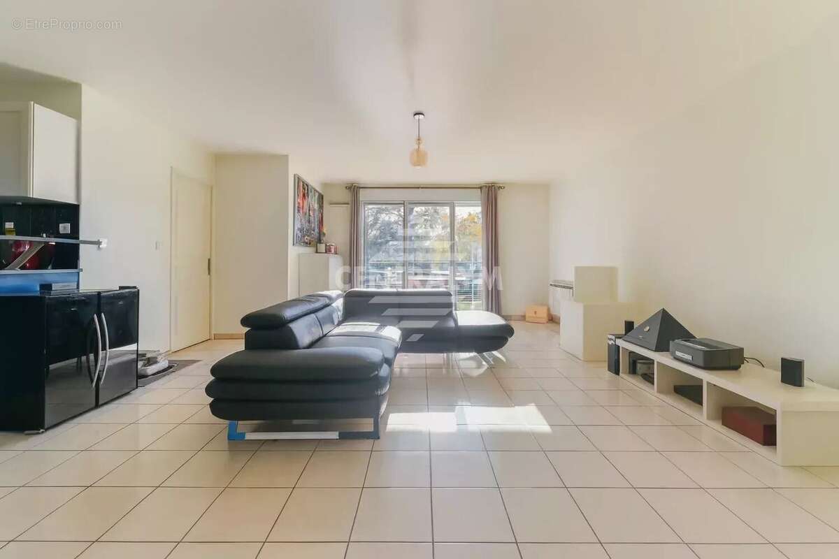 Appartement à TASSIN-LA-DEMI-LUNE