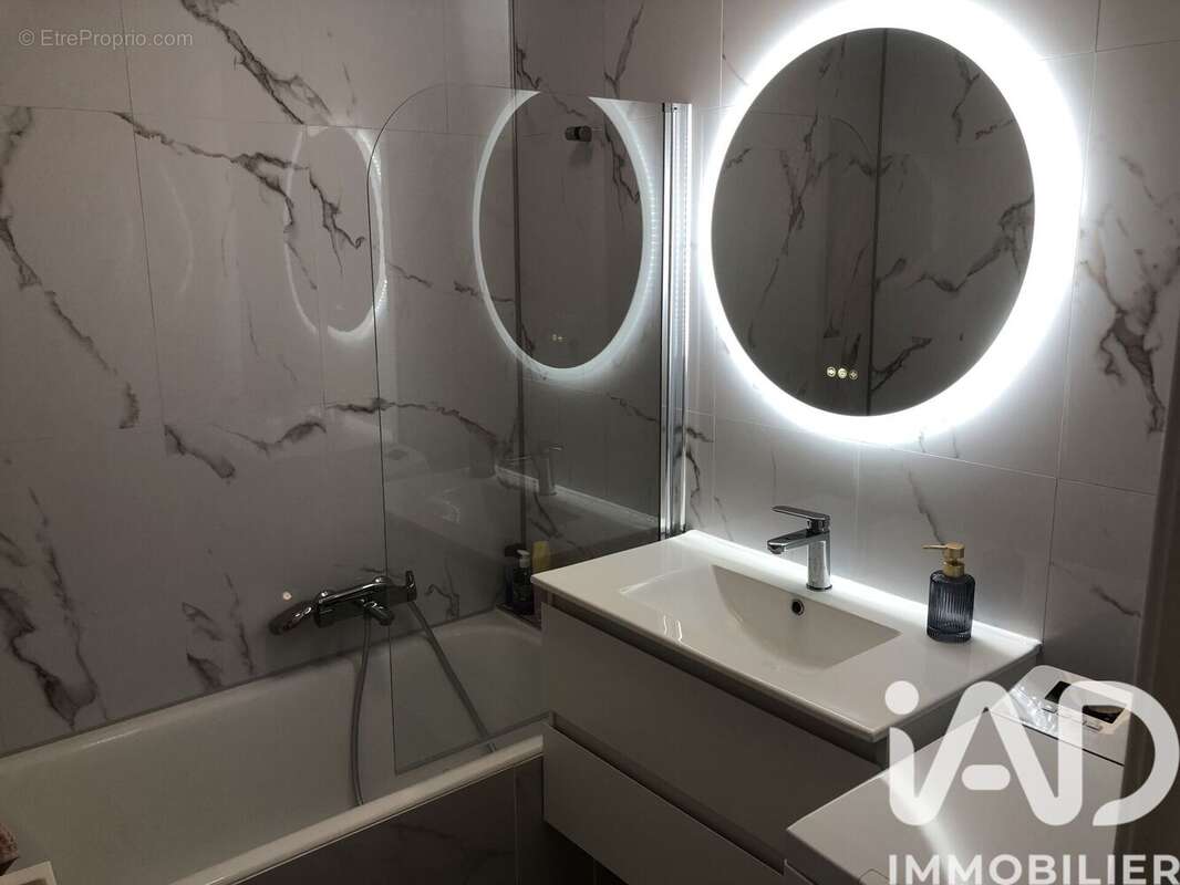 Photo 3 - Appartement à ROQUEBRUNE-CAP-MARTIN