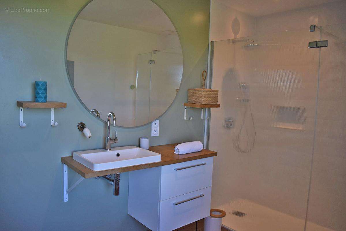 Maison à SAINT-GENIES