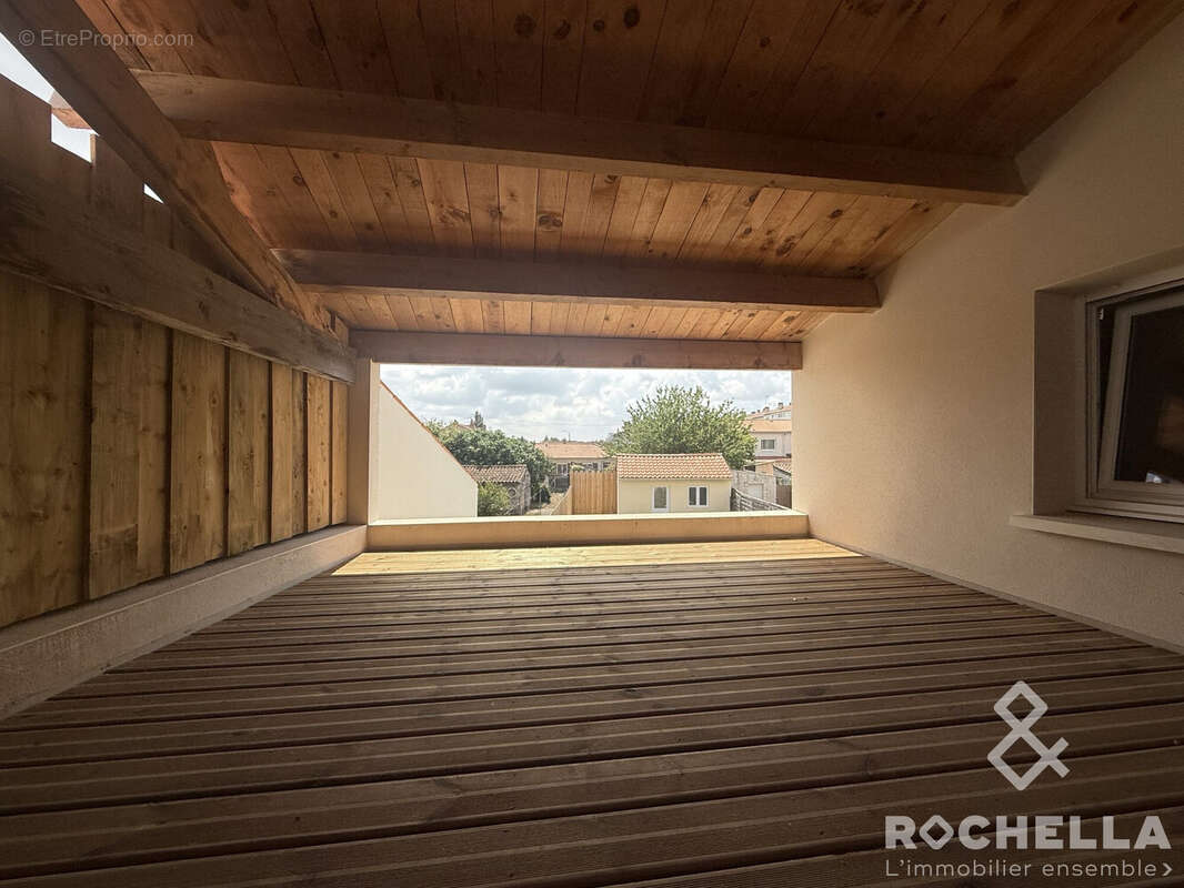 Maison 96 m² à Tonnay-Charente  - photo 9