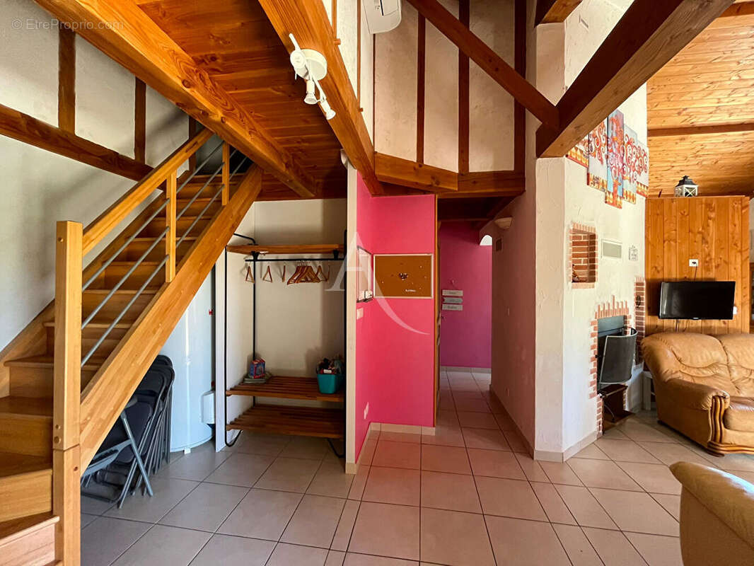Maison de charme de 218 m² ? 3 logements ? Activité gîte en cours ? Terrain 2250 m² - photo 7