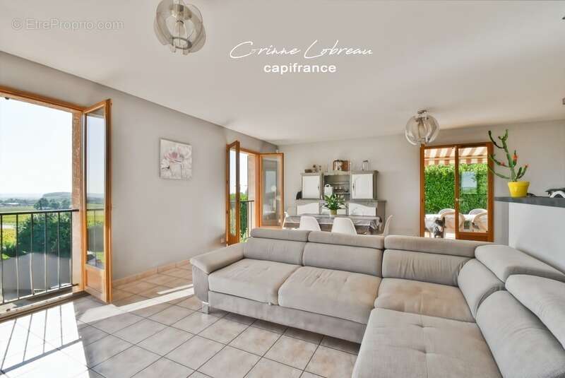 Maison à BELLEVILLE