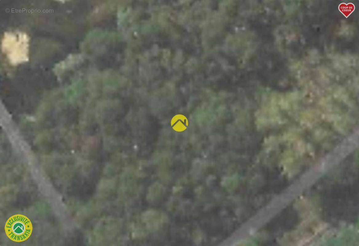 Terrain à LUNERY