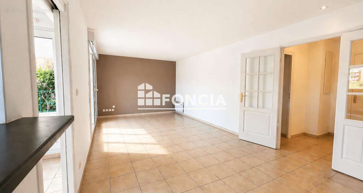 Appartement à FREJUS