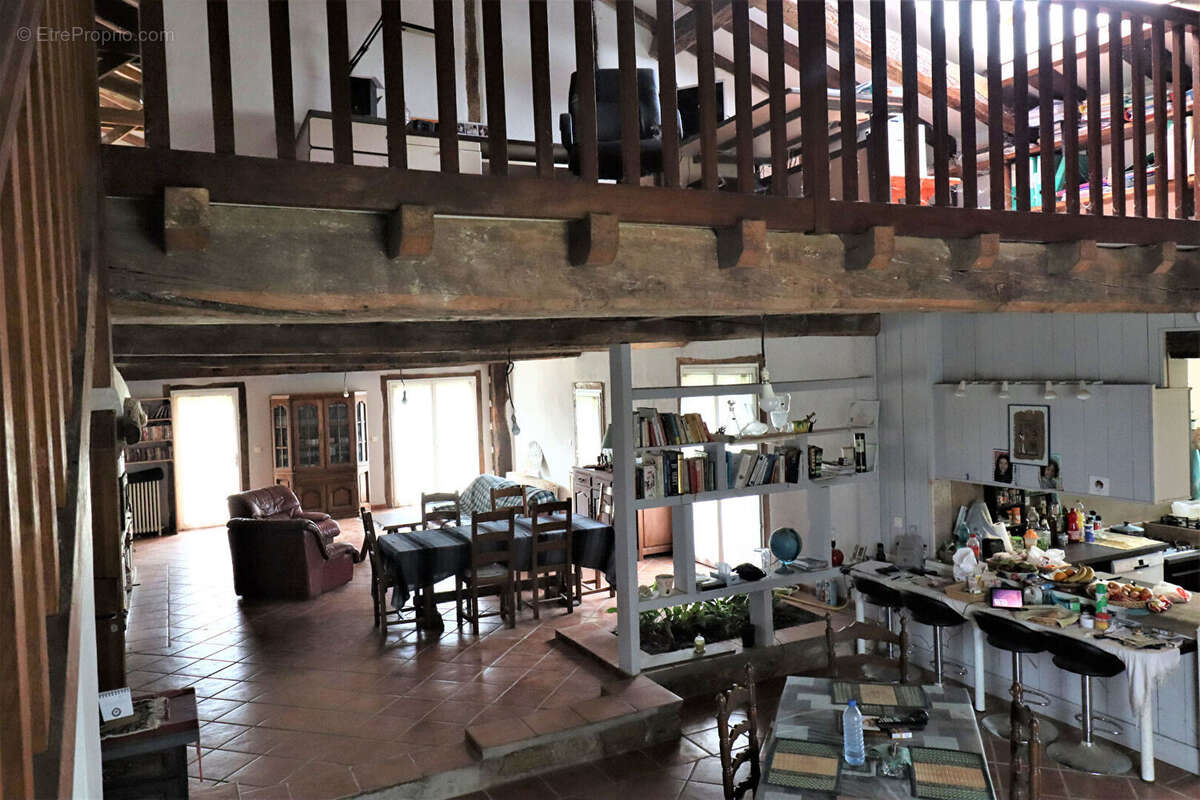 Maison à SAINT-MARTIN-DE-HINX