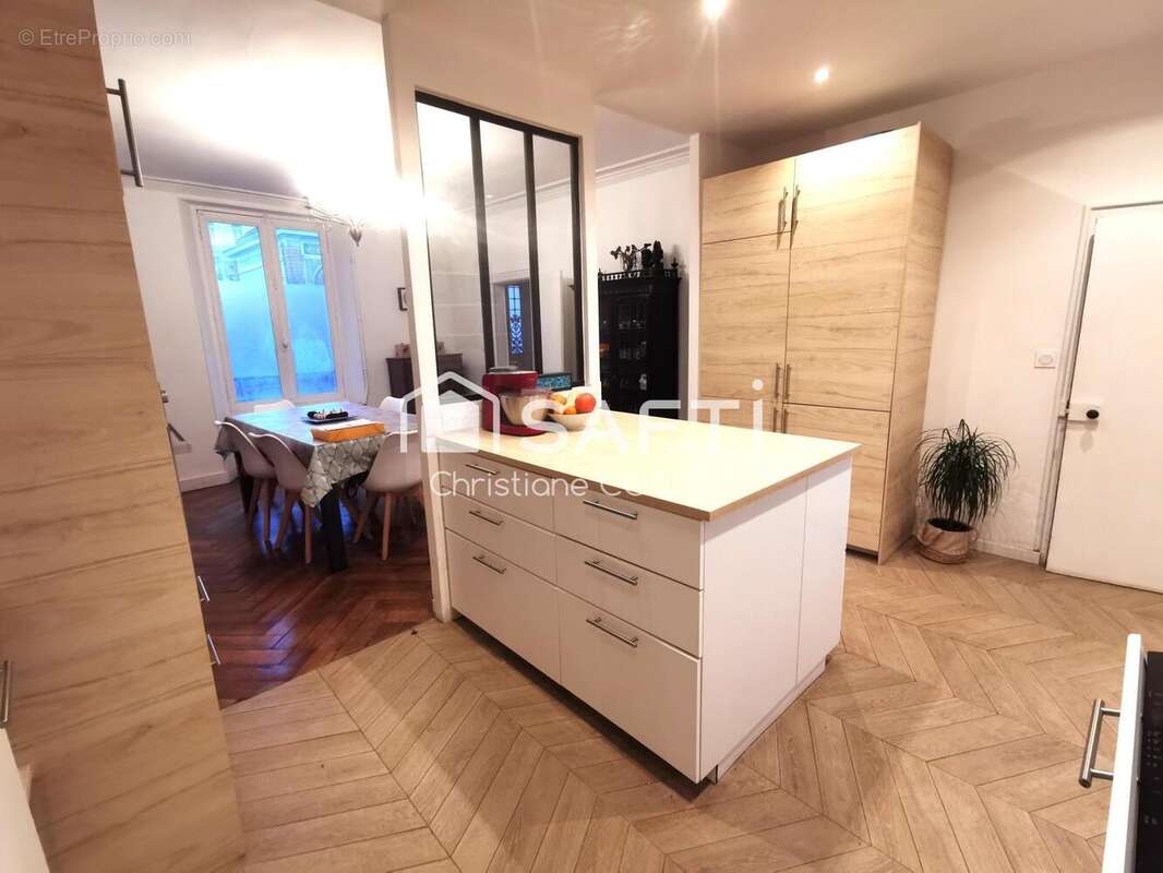 Maison 220 m² à Melun  - photo 6