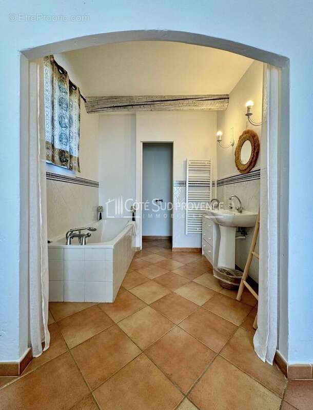 Maison à MAZAN