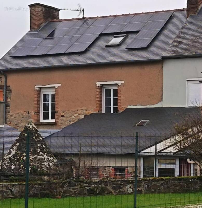 Photo 1 - Maison à MONTREUIL-SUR-ILLE