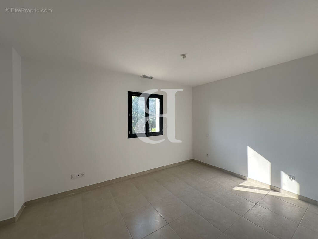 Maison 194 m² à Vaison-La-Romaine  - photo 9