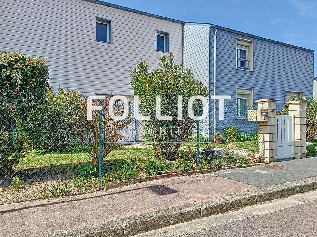 Maison à COURSEULLES-SUR-MER