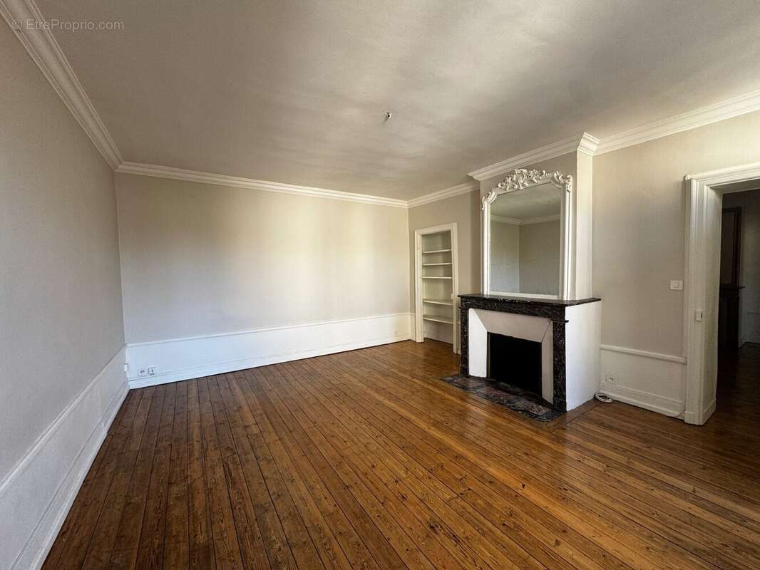 Appartement 79 m² à Fontainebleau  - photo 2
