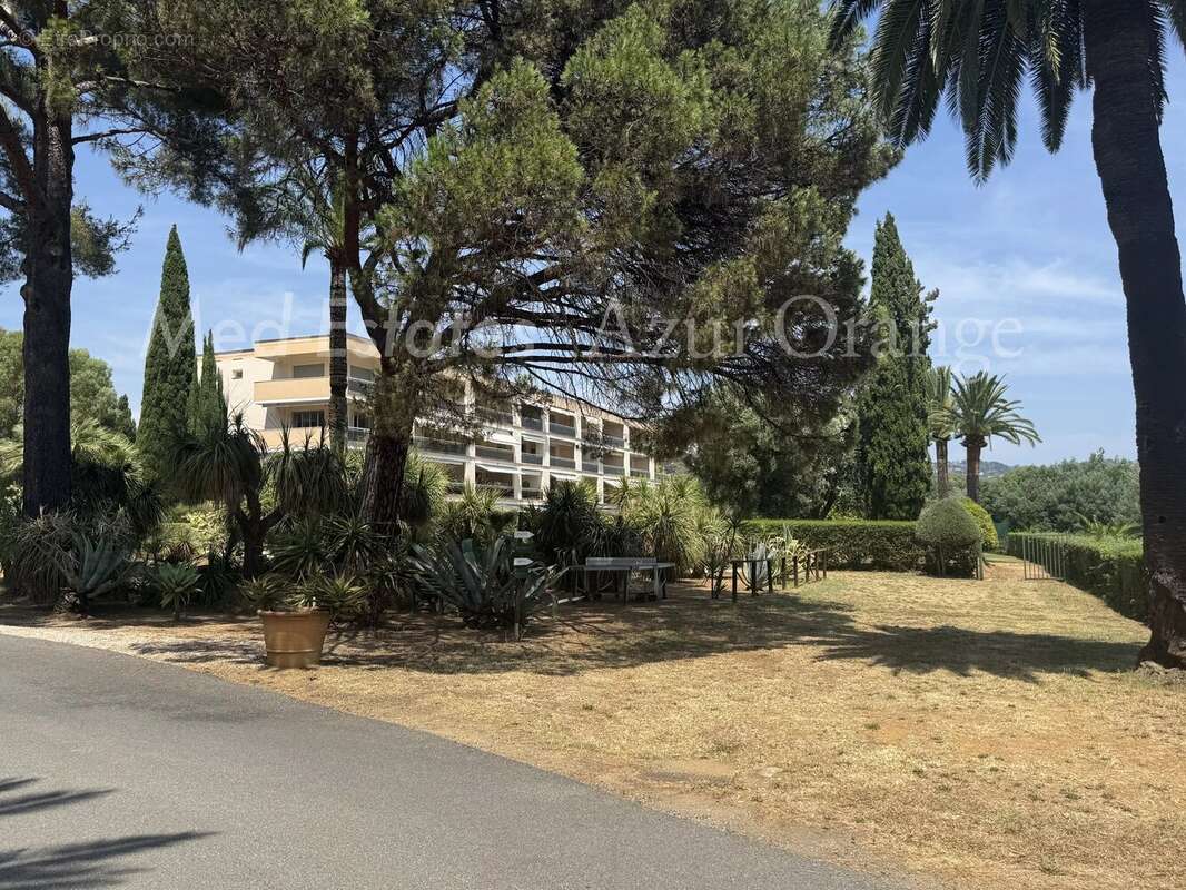 Appartement à LA CROIX-VALMER