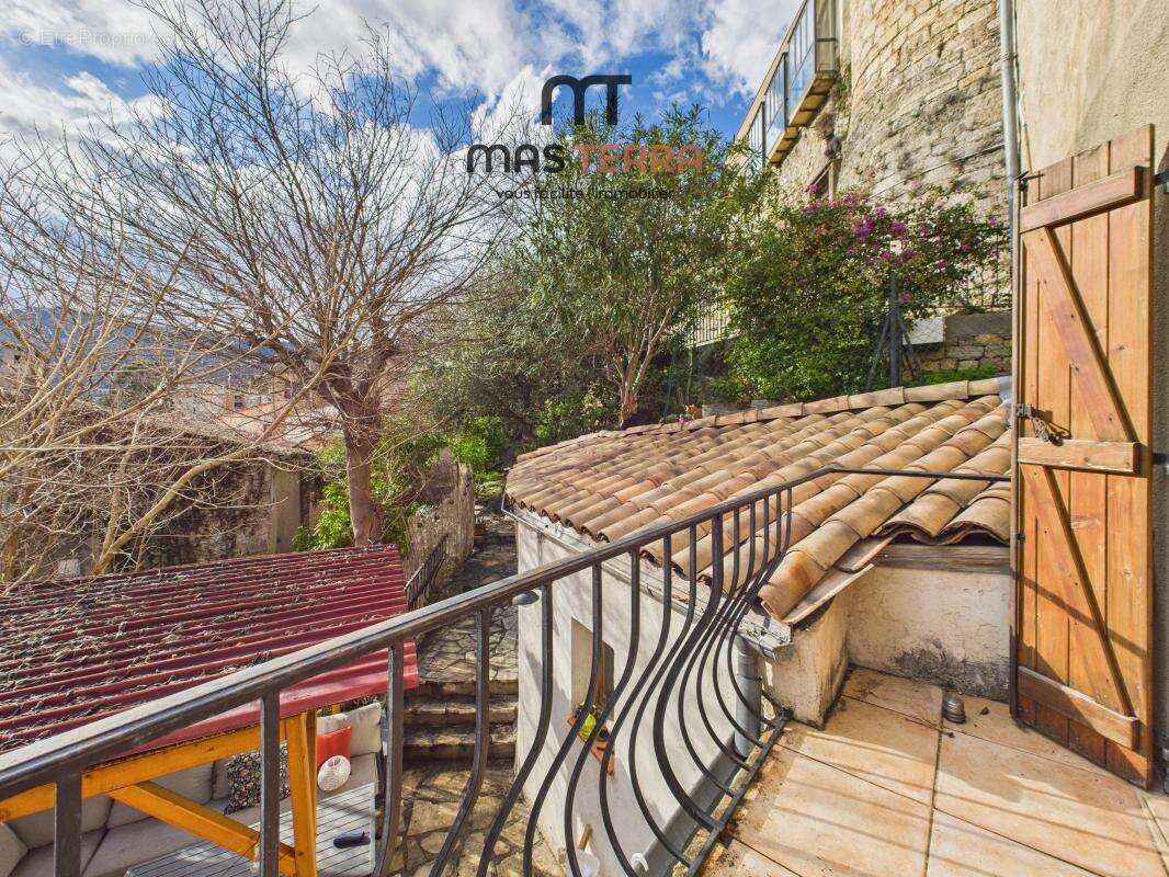 Appartement à LE BAR-SUR-LOUP