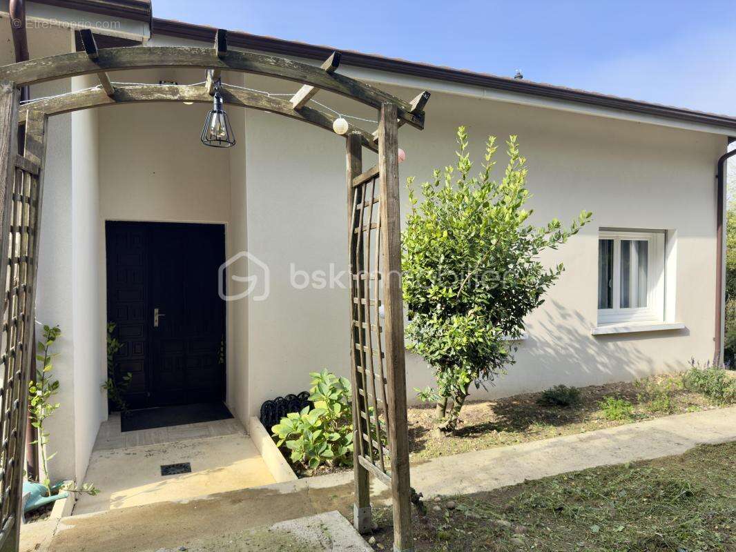Villa 200 m² – Piscine à débordement – Terrain 2 500 m² – Aucun vis-à-vis - photo 15