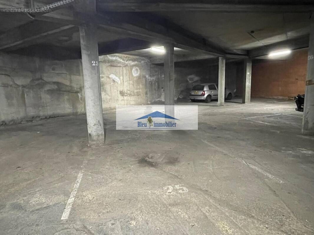 Parking à PERPIGNAN