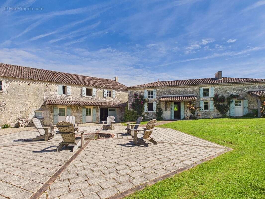 Maison à EYMET