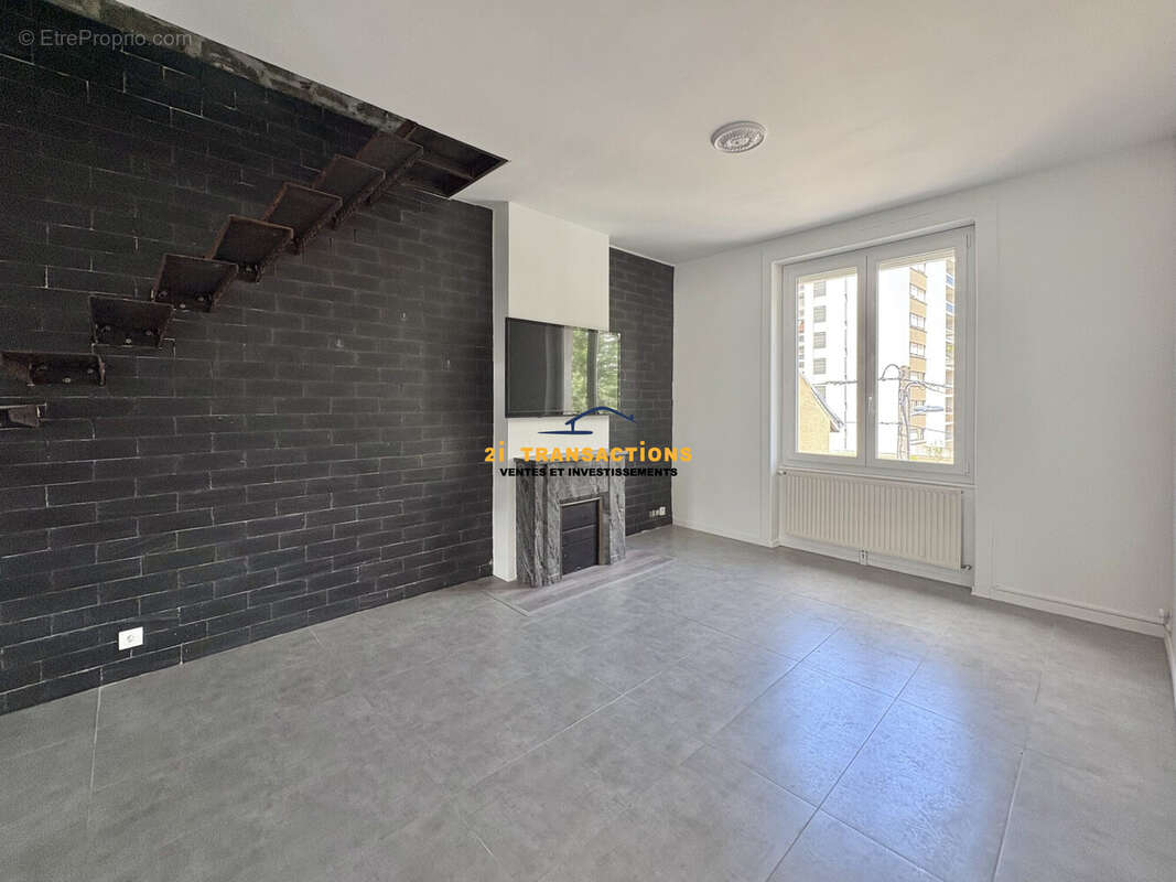 Appartement à SAINT-ETIENNE