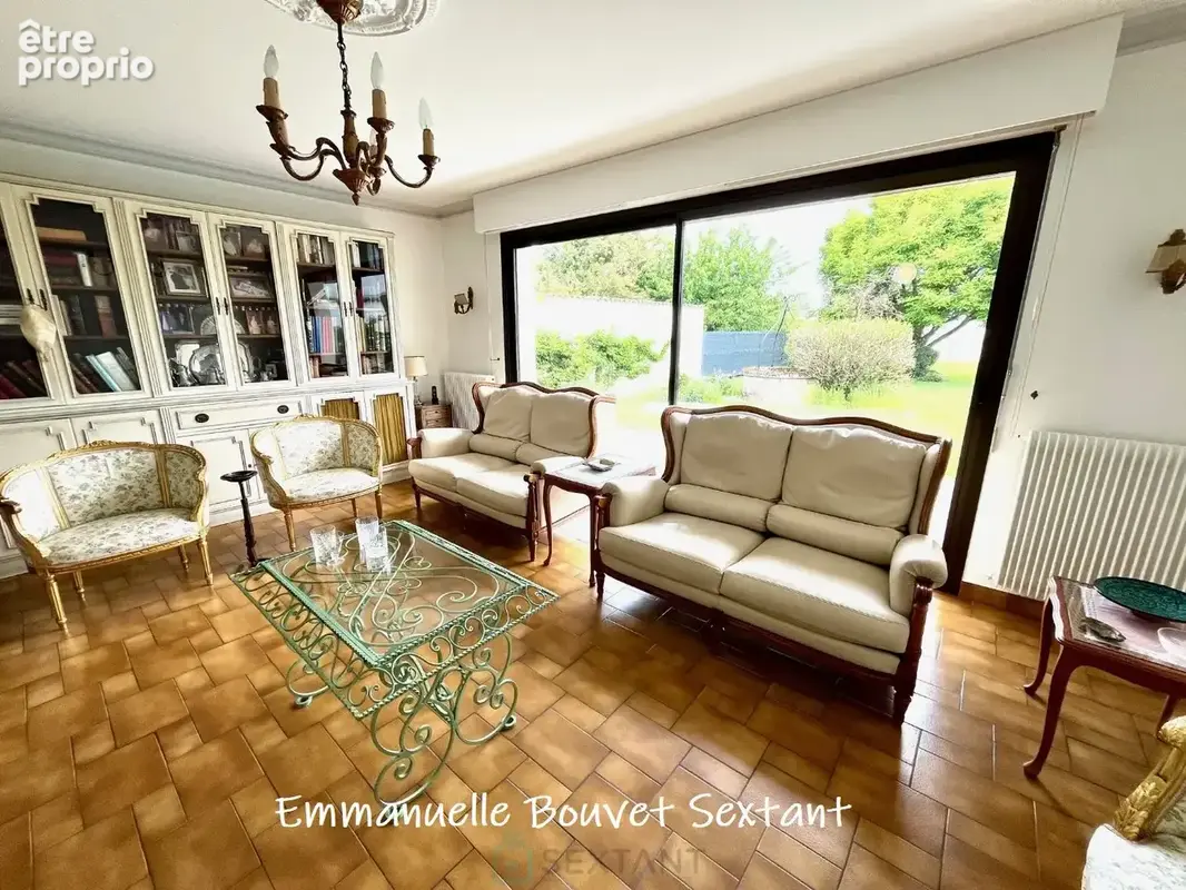 BERGERAC centre-ville, 4 chambres, 2 sdb, bureau, double-garage, jardin clos, piscine, sous-sol - photo 3