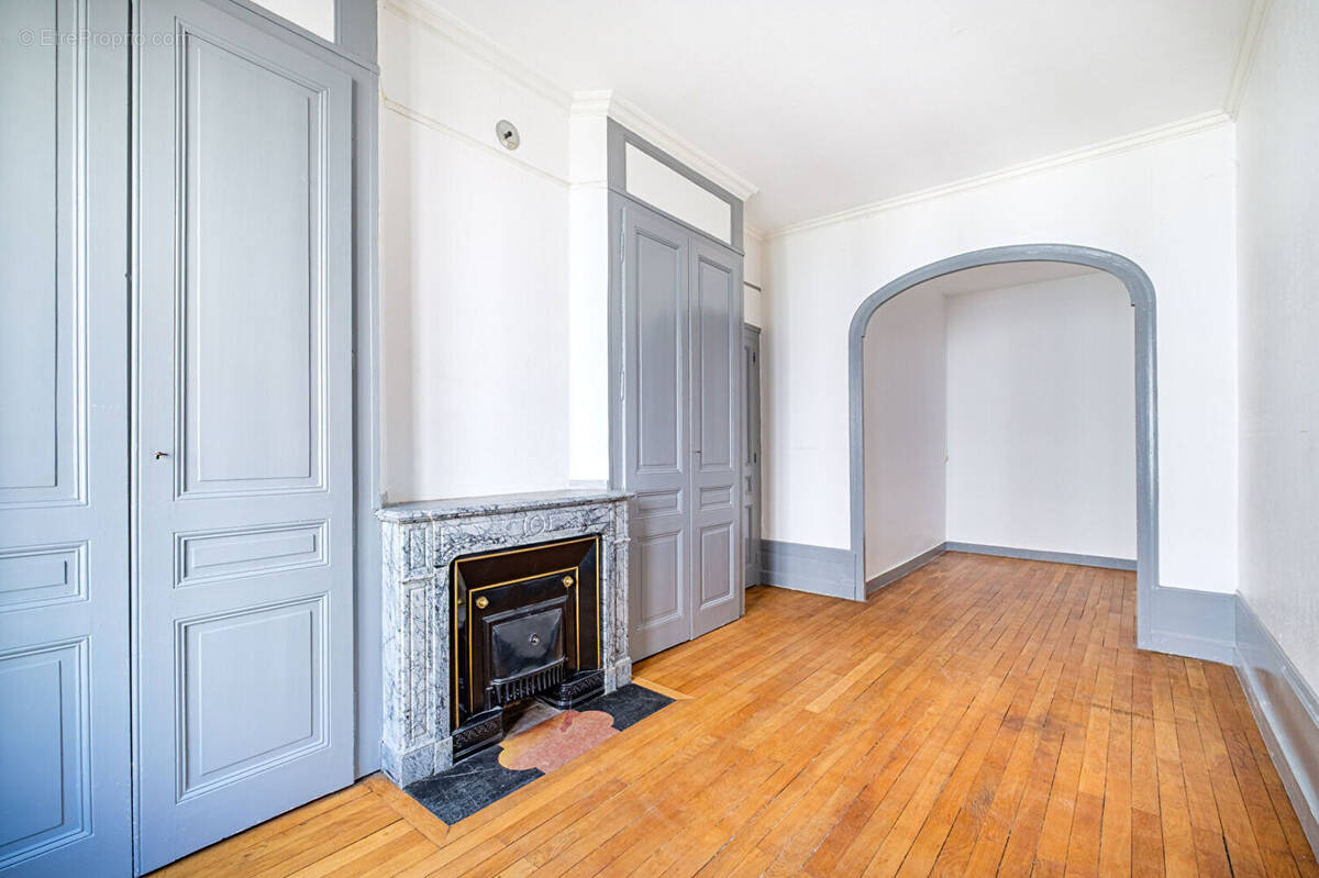Appartement à LYON-6E