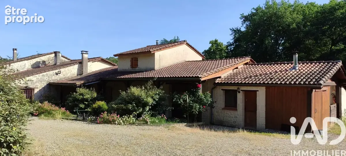 Photo 1 - Maison à LAVARDAC