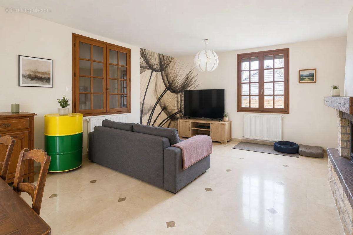 Maison à LUBERSAC