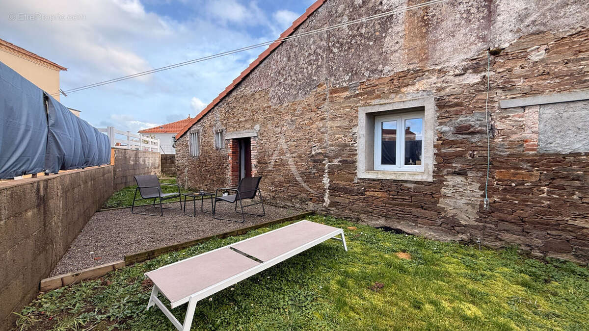 Maison à SAINT-FLORENT-DES-BOIS