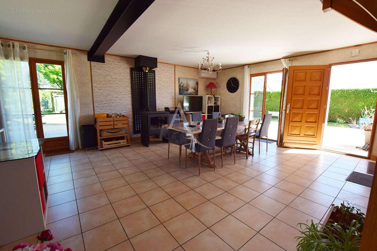 Maison à RAMPILLON
