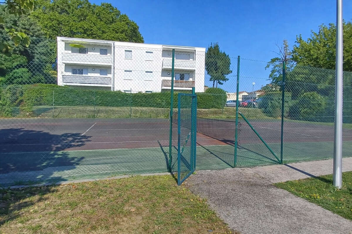 BEGLES - ARGOUS - T3 Rénové avec terrasse - photo 9