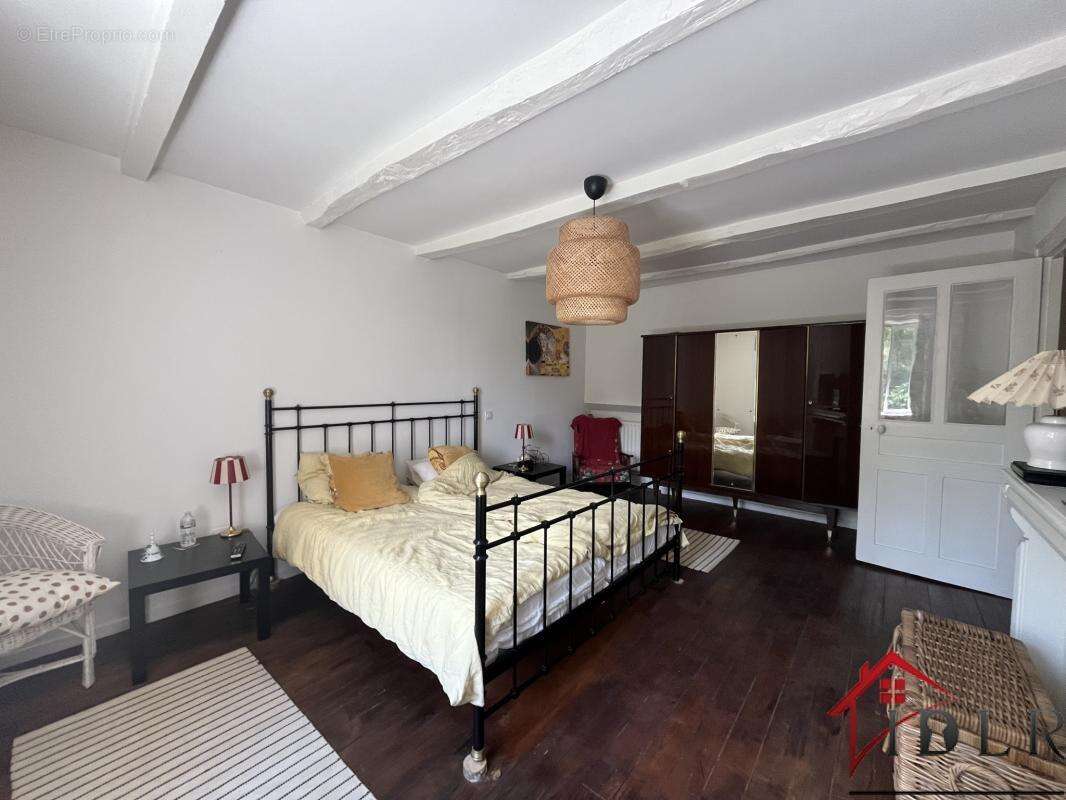 Maison à NEUVELLE-LES-VOISEY