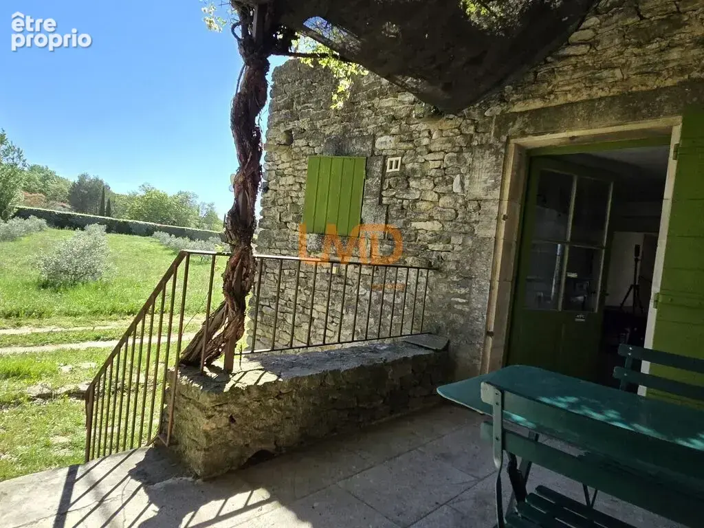 Authentique mas du 18ᵉ à Gordes avec piscine et vue panoramique - photo 5