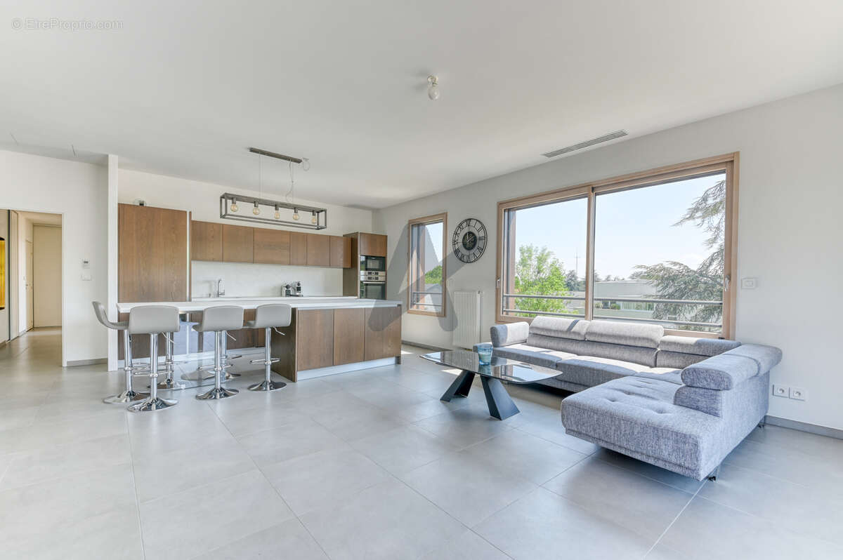 Appartement à SAINT-CYR-AU-MONT-D'OR