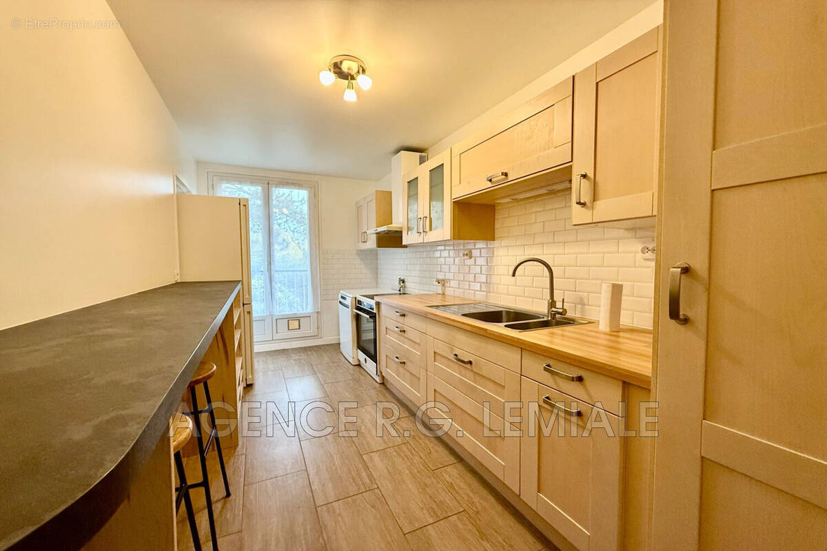 Appartement à MAISONS-LAFFITTE