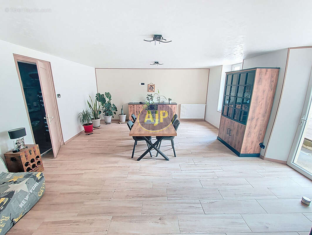 Maison à SAINT-YZANS-DE-MEDOC