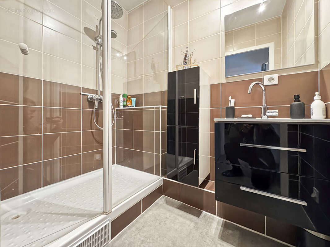 Appartement à ROSNY-SOUS-BOIS