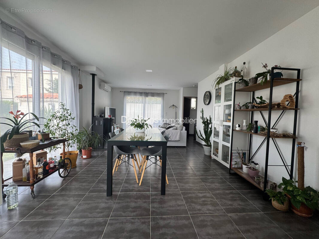 Maison 80 m² à Trouillas  - photo 1