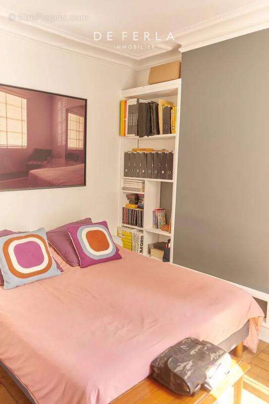 Appartement à PARIS-14E