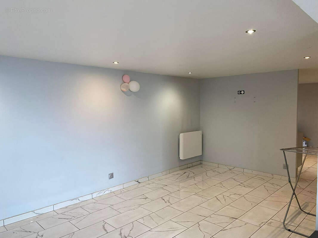 Maison à SAINT-BERAIN-SOUS-SANVIGNES