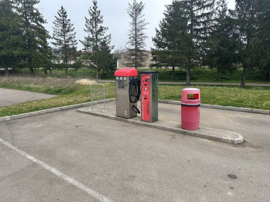Autre à LIGNY-LE-CHATEL