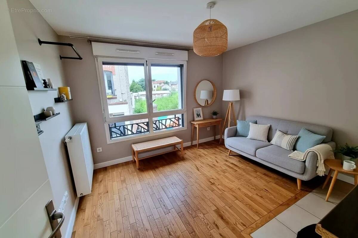 Appartement à COLOMBES