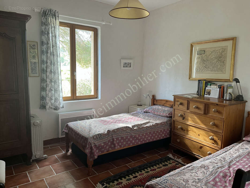 Villa de plain pied avec grand jardin - photo 9