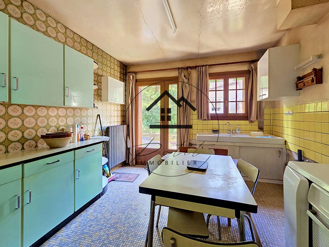 Maison à CIRES-LES-MELLO