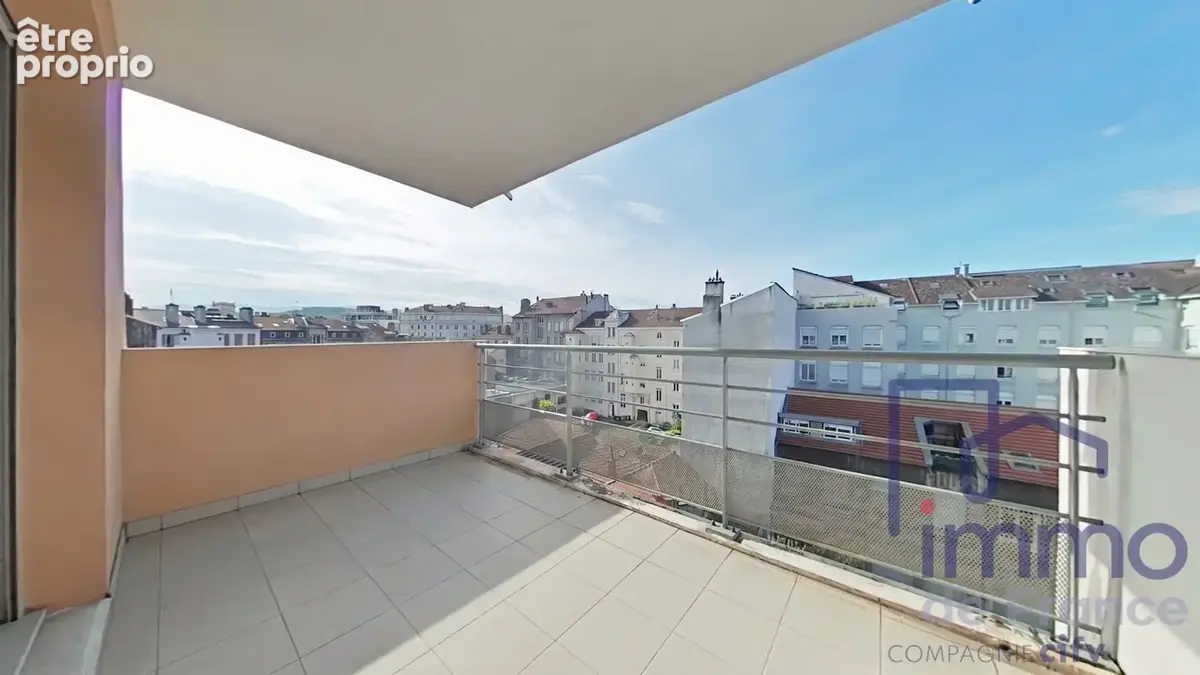 Appartement 110 m² à Saint-Etienne  - photo 5