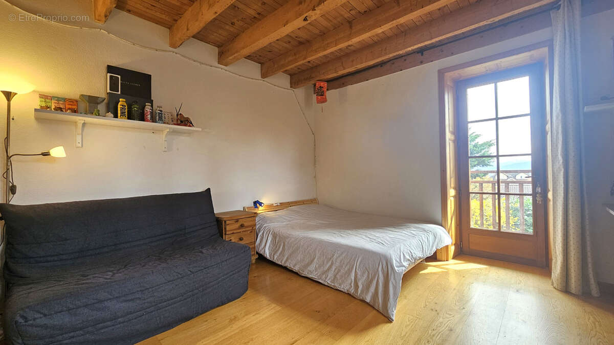 Maison à PREVESSIN-MOENS