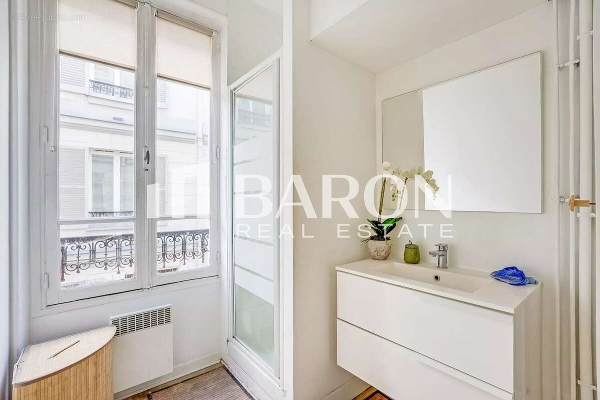 Appartement à CLICHY